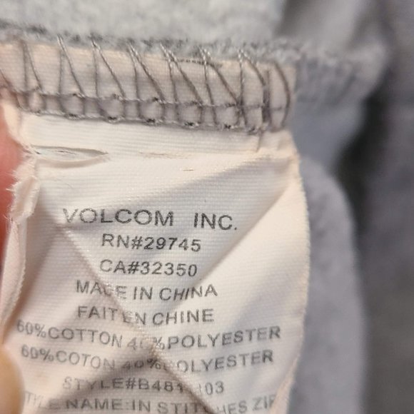 Grey Volcom Sweater with Pink Flowers - Picture 6 of 10